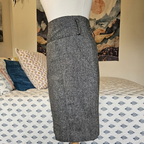 Dalia Wool Pencil Skirt Size 4 Gray Herringbone High-Rise Career Classic Lined - Picture 7 of 10